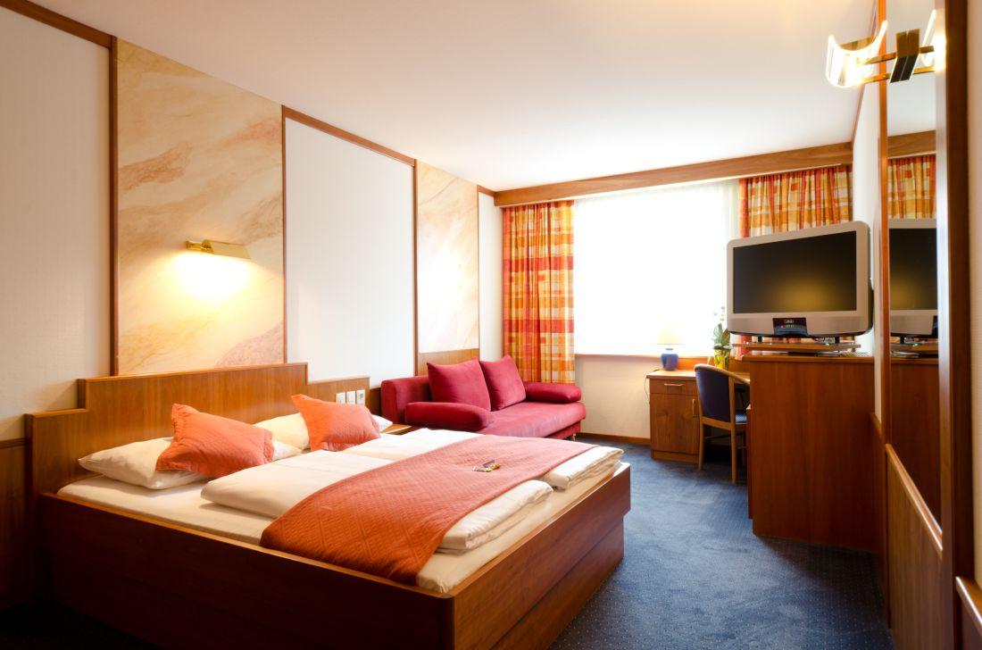 Vienna Sporthotel Hotel 4*